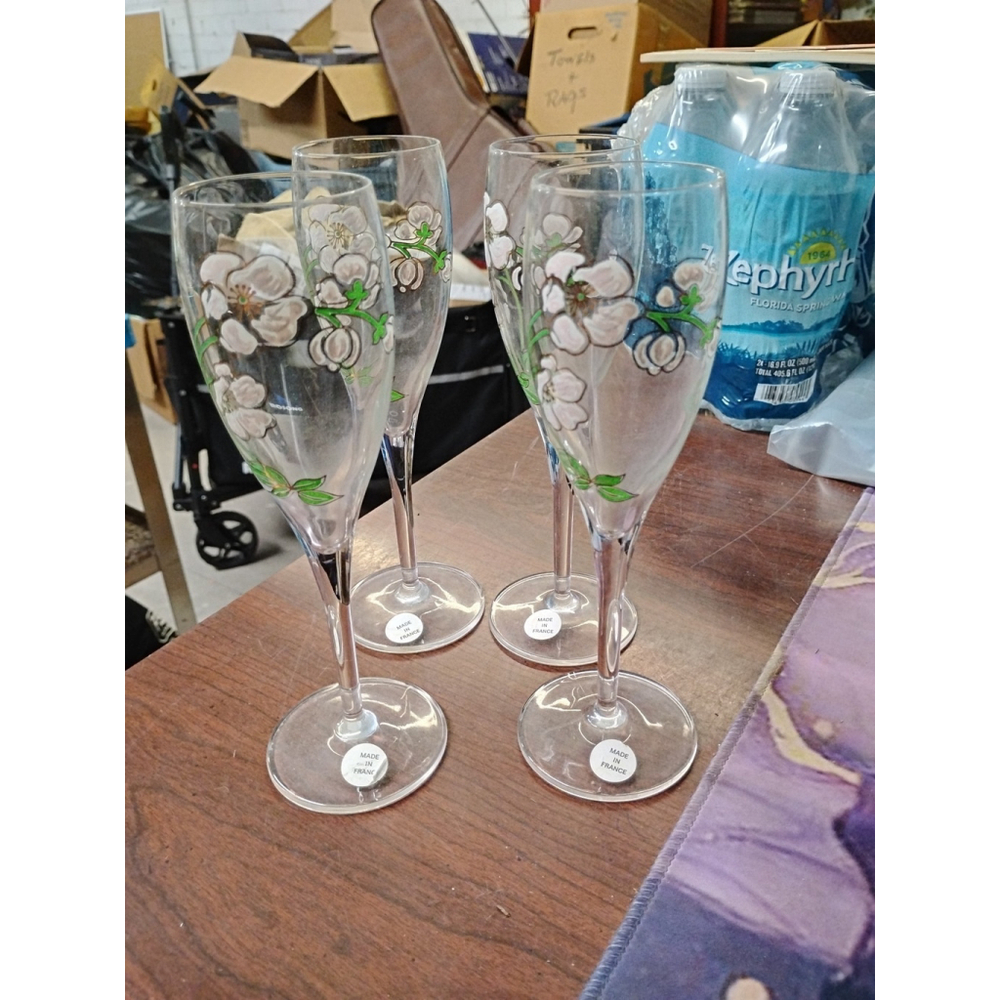 Set of 4 Perrier Jouet Hand Painted‎ Floral Champagne Glasses Flutes 7 1/2" Tall